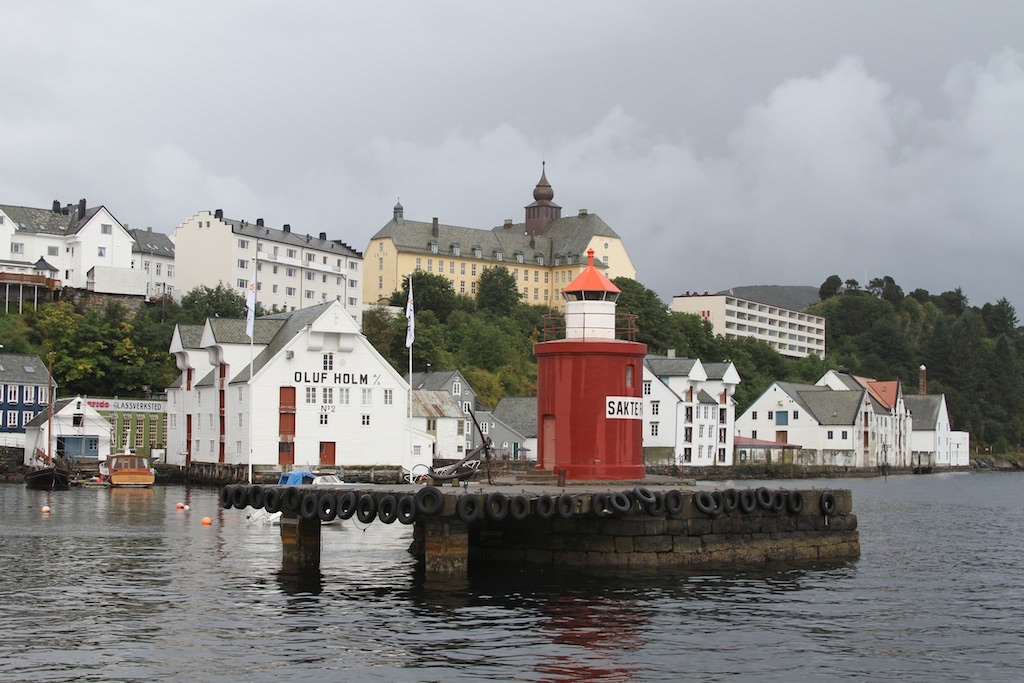 Alesund's Molja Lighthouse houses Room 47 for the small boutique Hotel Brosundet.